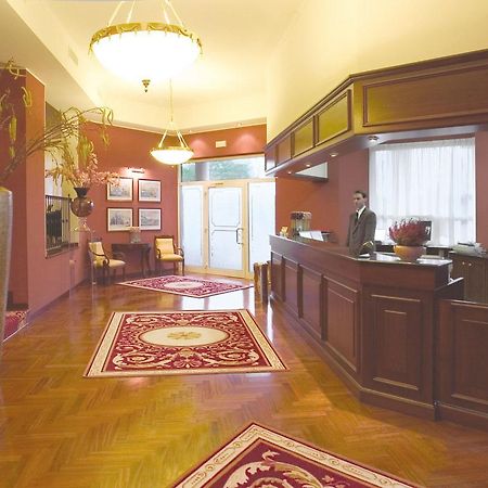 פסקיארה בורומאו Hotel Maxim מראה חיצוני תמונה